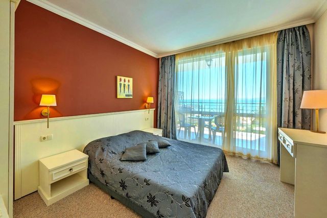 Festa Pomorie resort - suite with city view main building